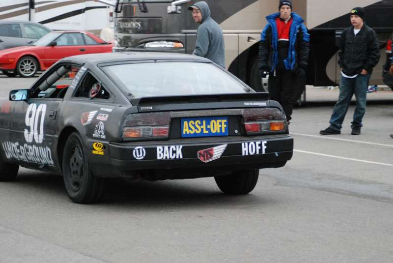 Illustration for article titled 24 Hours Of LeMons Arse Freeze-A-Palooza Über Gallery: Awesome Datsuns, Driven Nissans